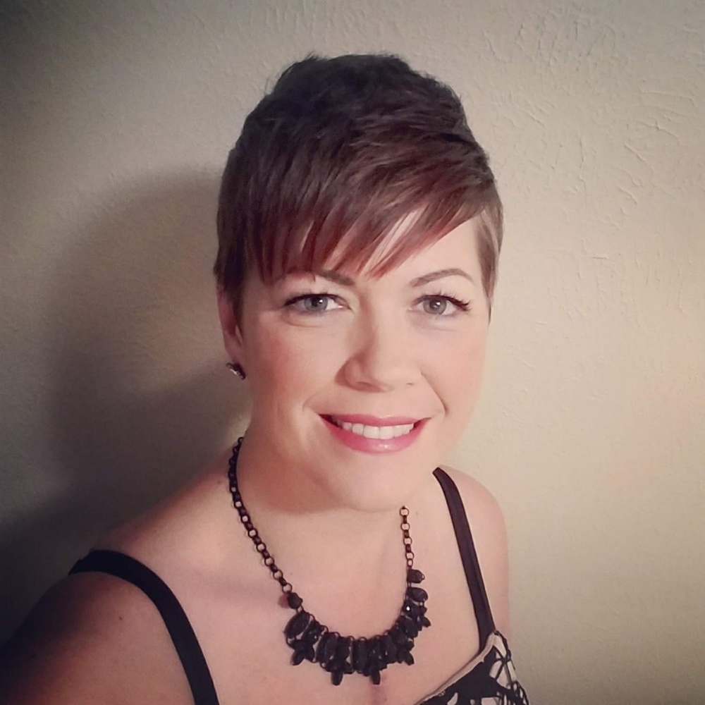 Meet your Posher, Laurie